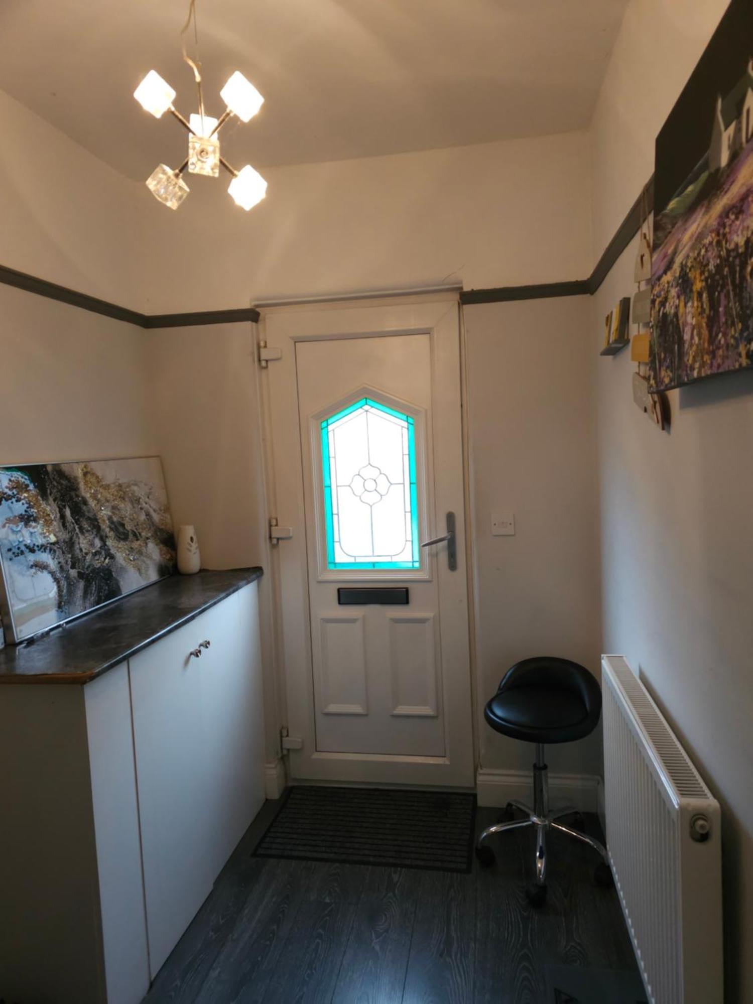 Dem'S Lodge Dagenham Bagian luar foto